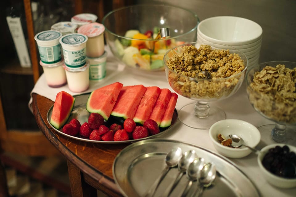 Free daily continental breakfast