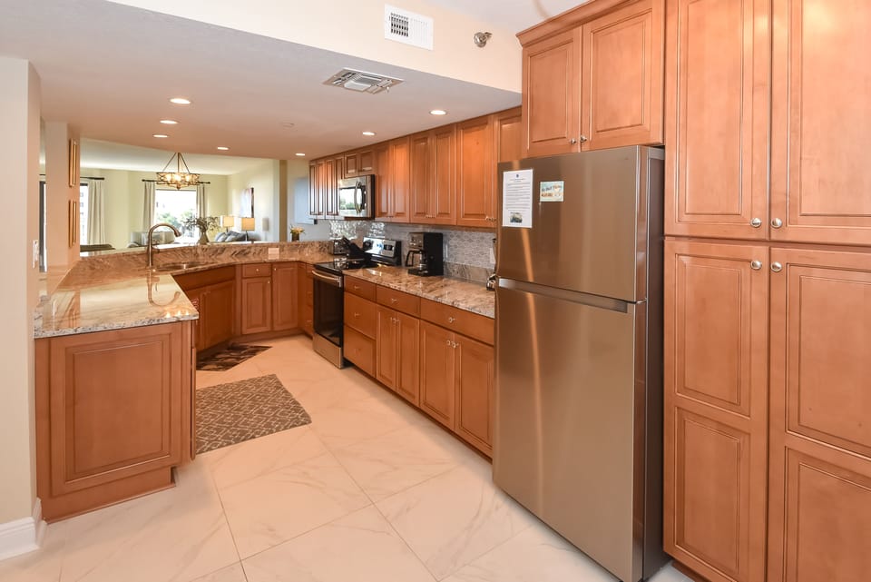 Inlet Reef Club 211- Kitchen