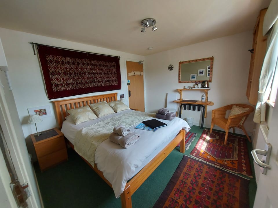 Double Room (1) | Premium bedding, down comforters, individually decorated, free WiFi