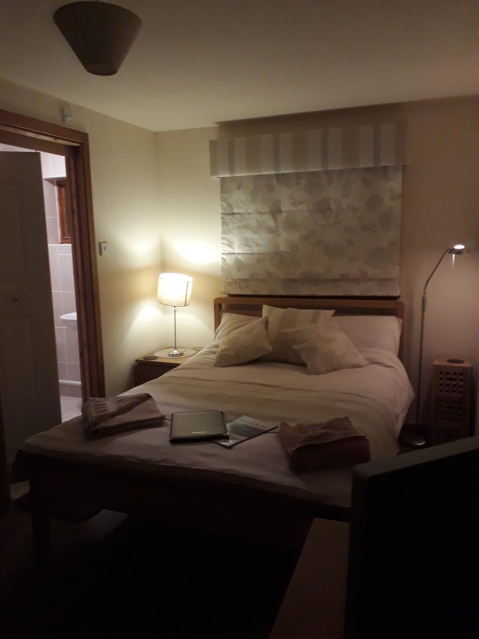 Double Room (1) | Premium bedding, down comforters, individually decorated, free WiFi