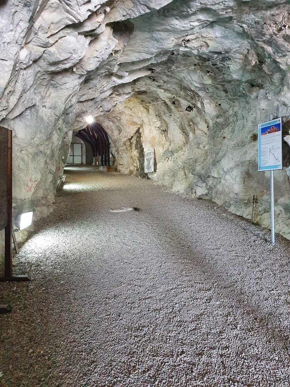 Spelunking/cave exploring