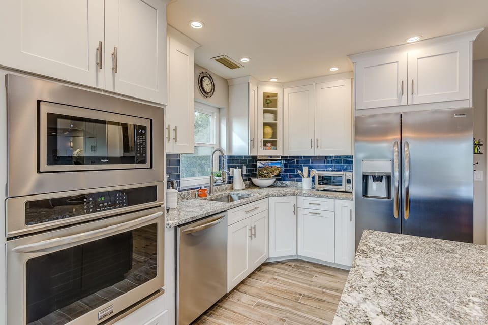 Fully Equipped and Offers New Stainless Appliances