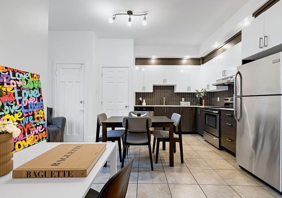 019-CHIC-2-3-KITCHEN-02