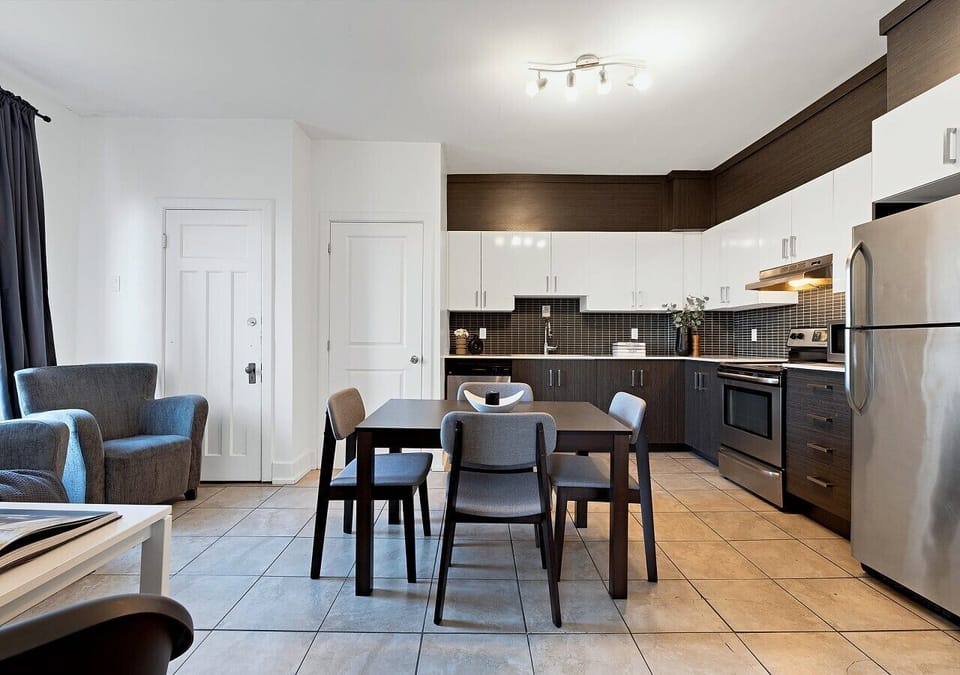 025-CHIC-3-3-KITCHEN-03