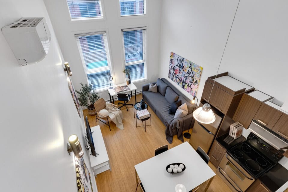 Living room: View from the mezzanine
