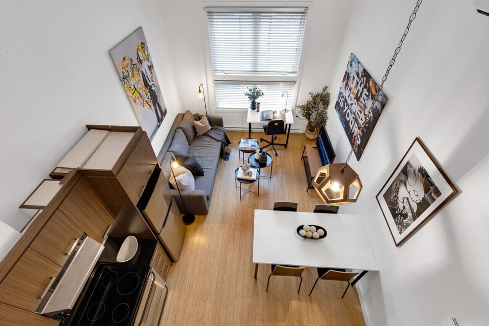 Living room: View from the mezzanine