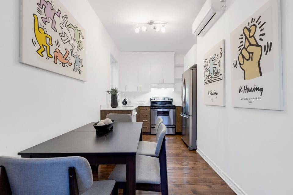 Dining Room: Fully equipped for you to prepare and enjoy a delightful meal.