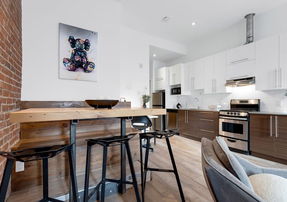 02-DINING-ROOM-01-DT-302