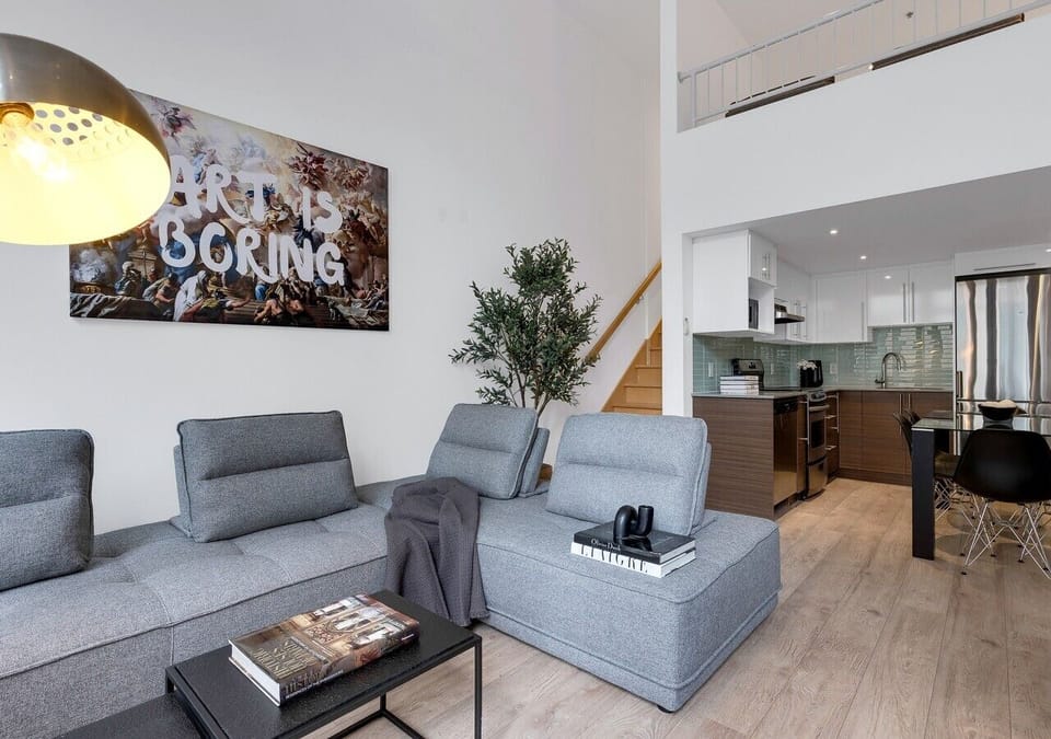 01-LIVING-ROOM-07-DT-404