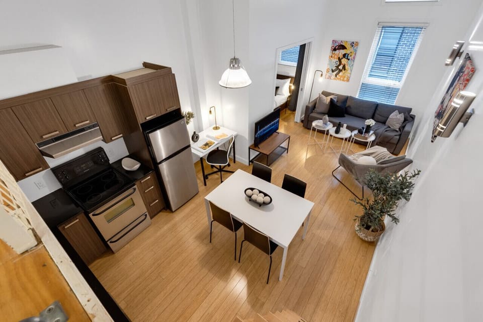 Living room: View from the mezzanine