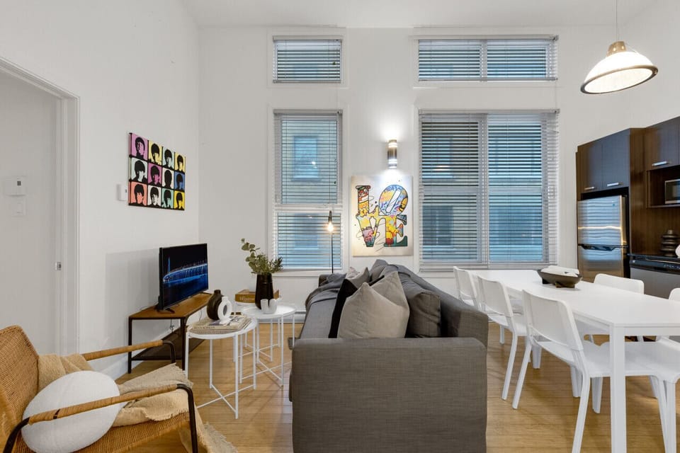 Dining Room: Fully equipped for you to prepare and enjoy a delightful meal.