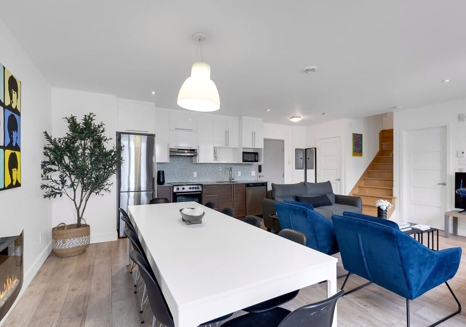 01-LIVING-ROOM-08-DT-503