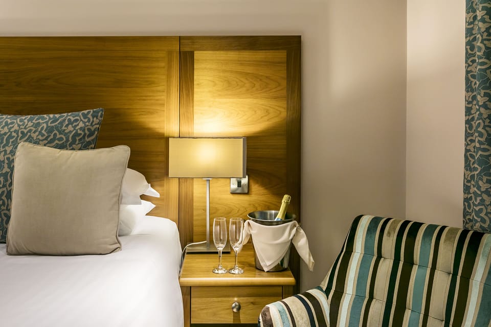 Superior Double or Twin | Excluding Pool and Spa access | Individually decorated, desk, soundproofing, iron/ironing board