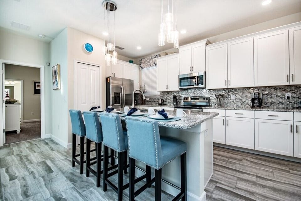 Villa, 5 Bedrooms | Private kitchen