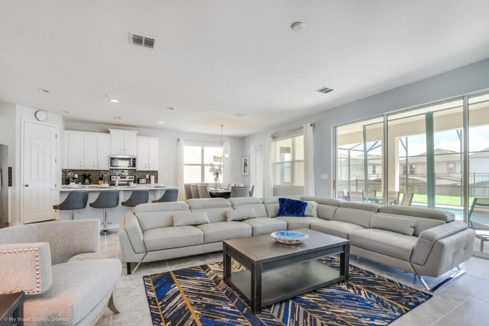 Townhome, 5 Bedrooms | Living room | 30-inch TV with cable channels