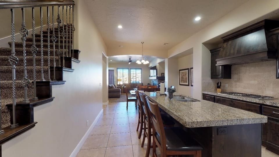 Townhome, 4 Bedrooms | Private kitchen | Coffee/tea maker, fridge, oven, toaster