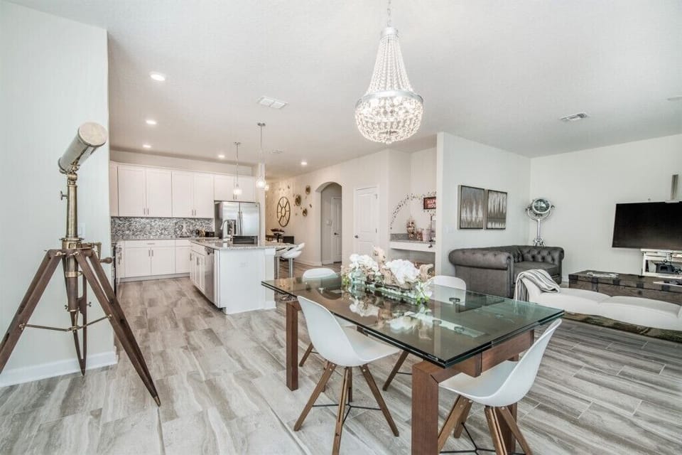 Villa, 6 Bedrooms | Private kitchen