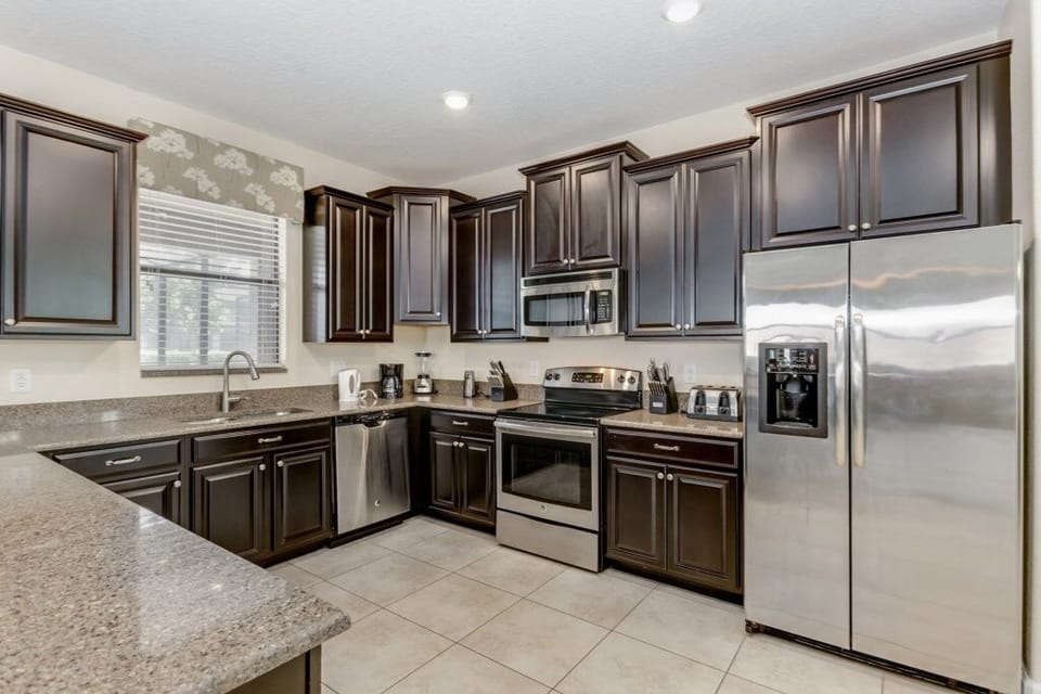 Villa, 6 Bedrooms | Private kitchen