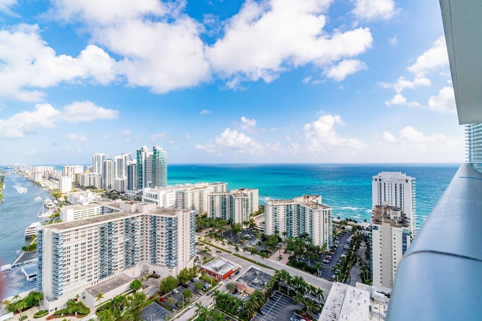 Relaxing Getaway with Intracoastal Views (2995)