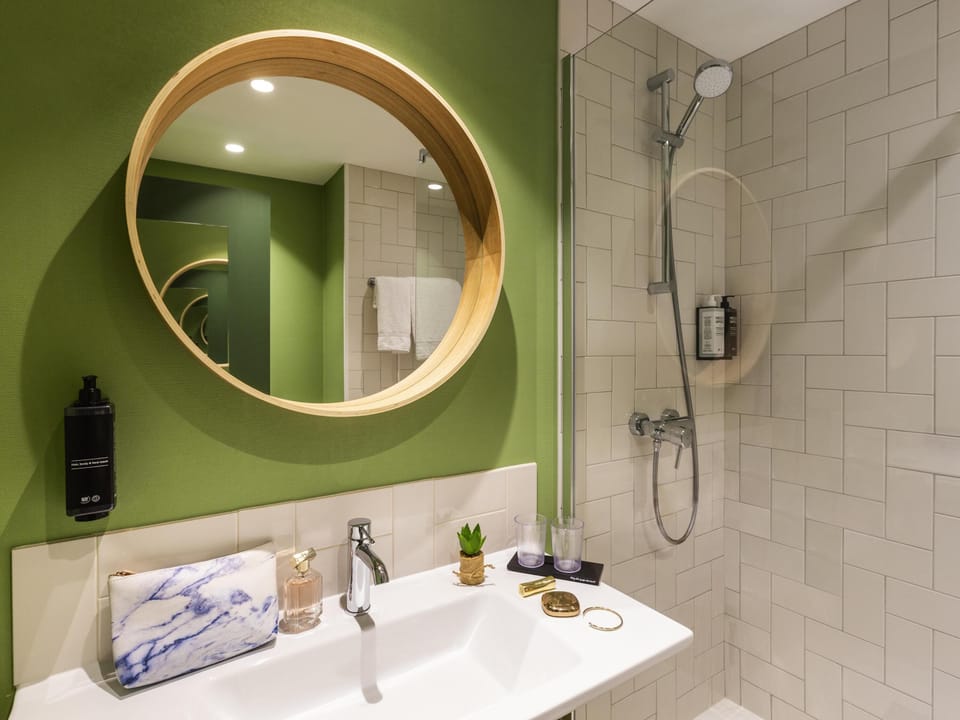 Premium Room, 1 Double Bed | Desk, free WiFi