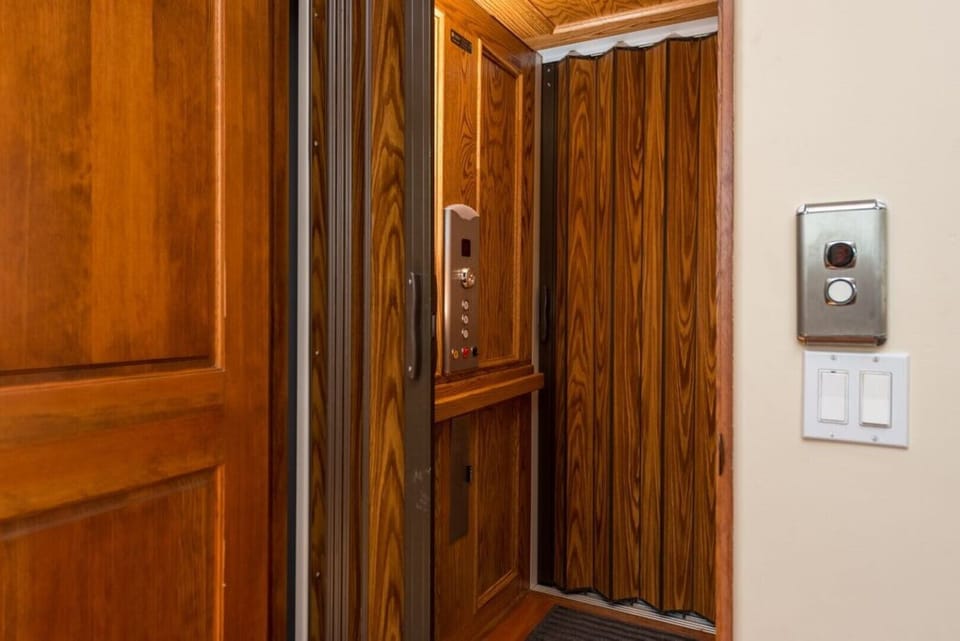 elevator