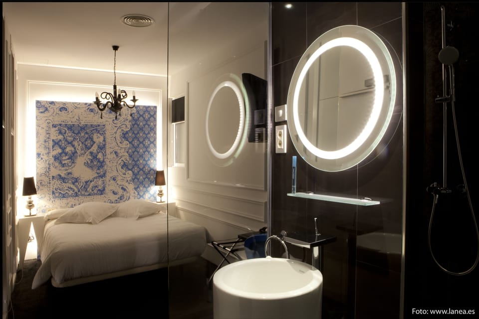 Double Room, 1 Double Bed (Non opening windows) | Bathroom sink
