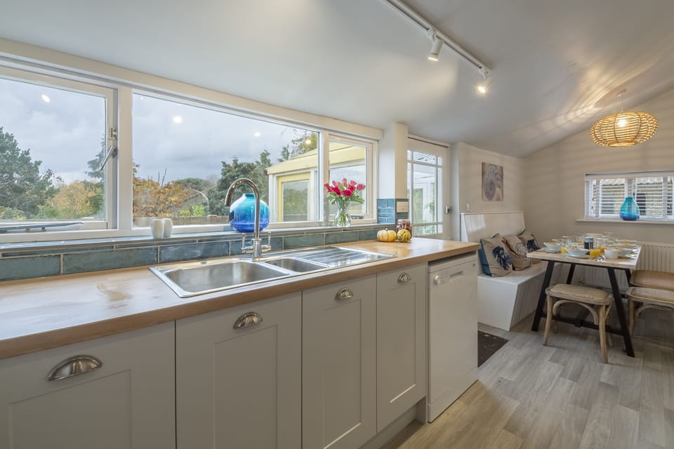 Ground floor: Kitchen/ breakfast room