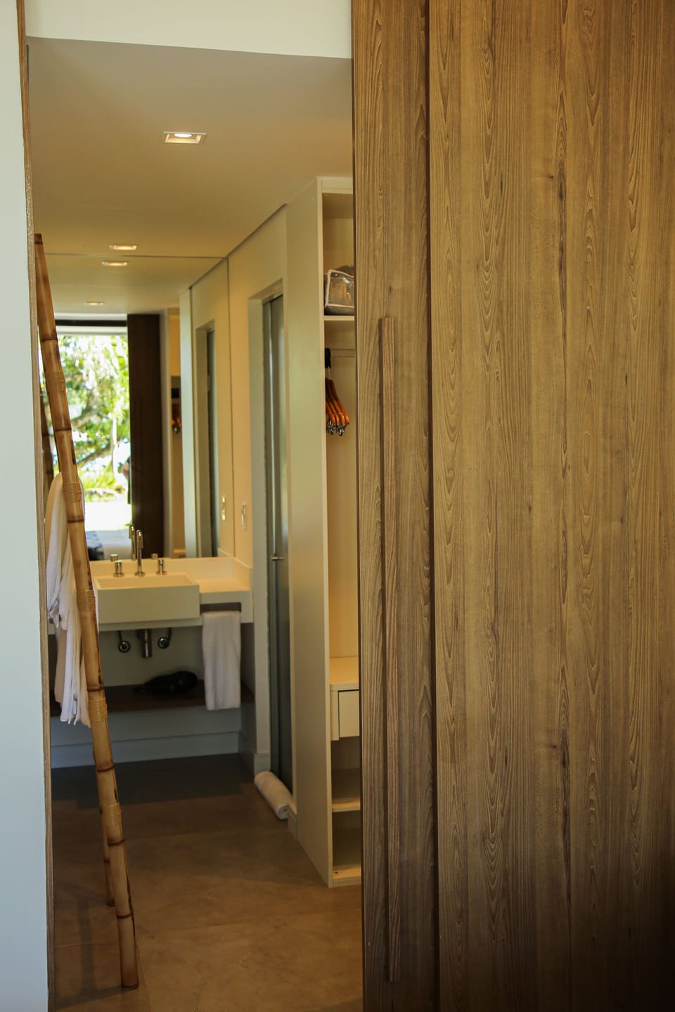 Deluxe Double Room | Bathroom | Shower, rainfall showerhead, designer toiletries, hair dryer