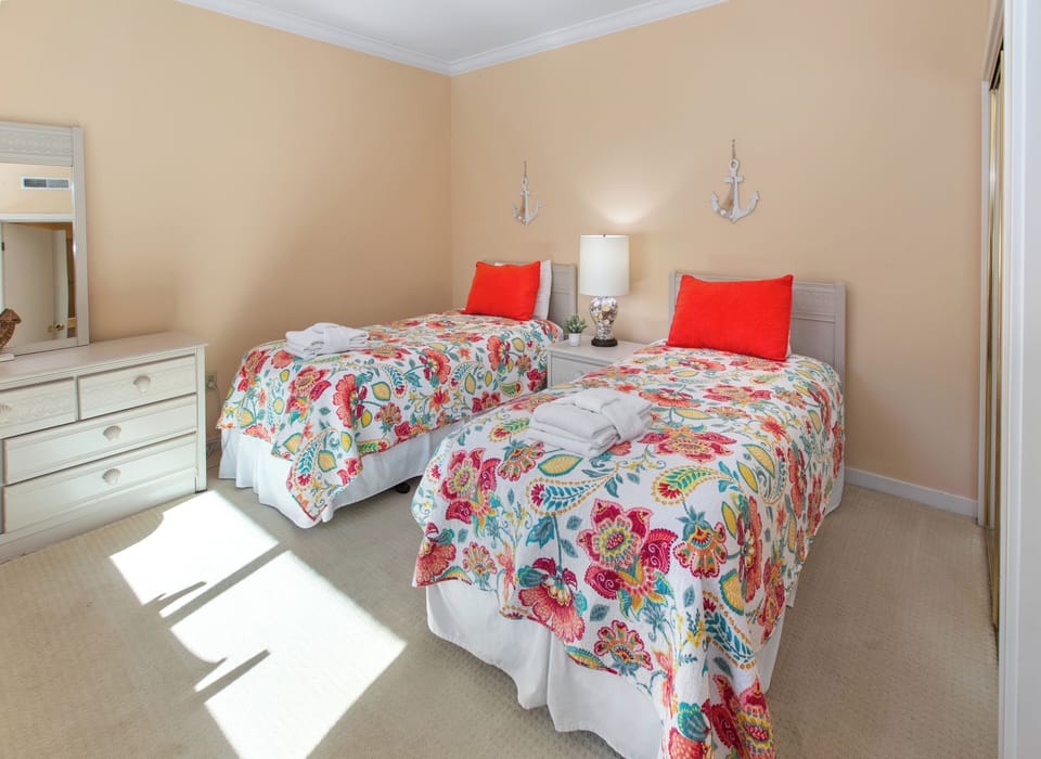 Second bedroom
