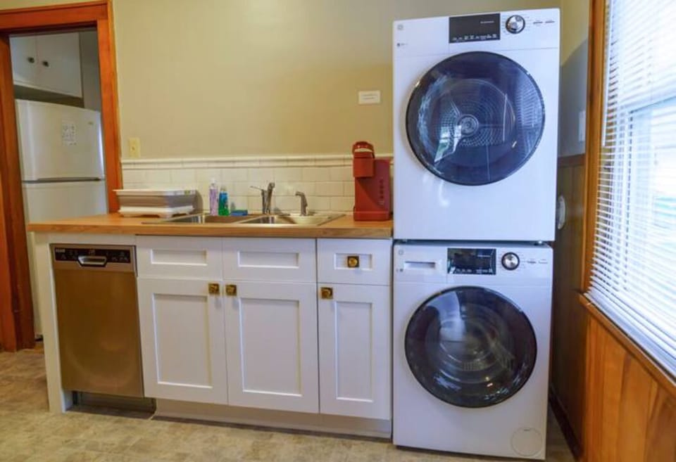 Laundry in unit