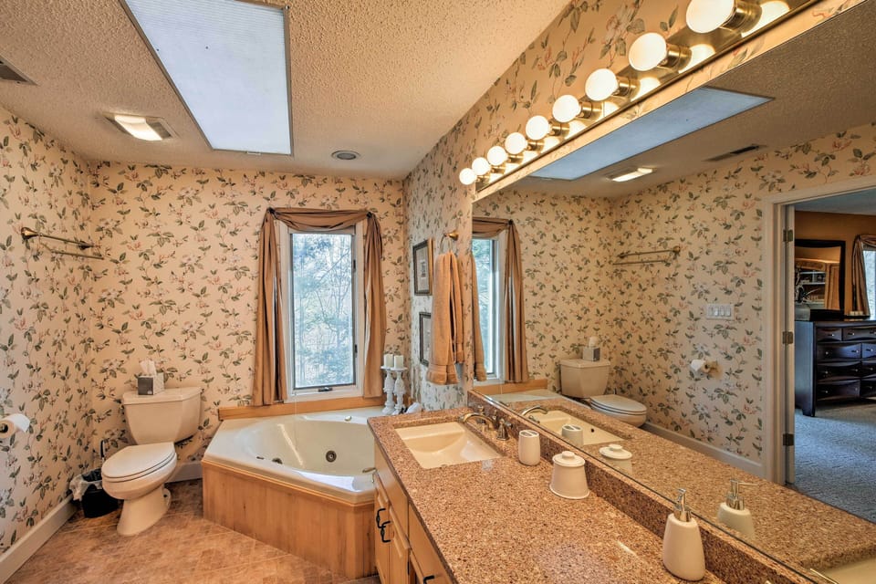 En-Suite Bathroom