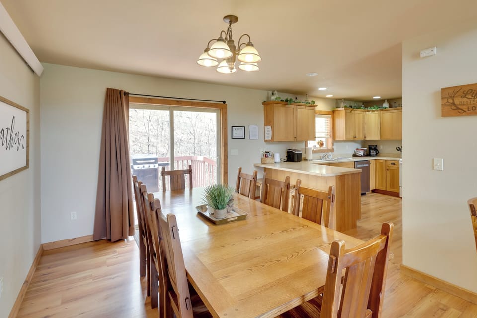 Dining Area 1