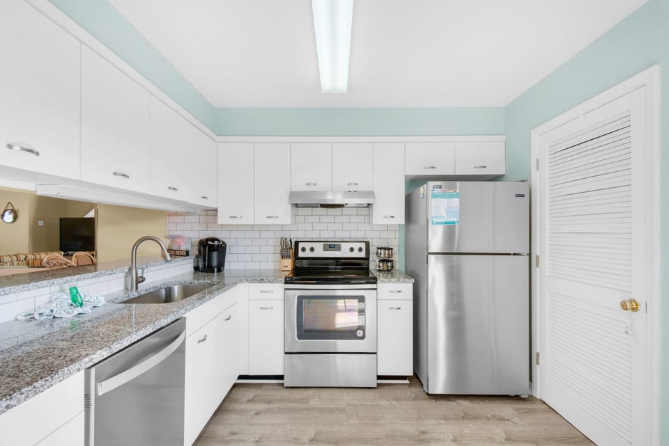 Fully equipped kitchen