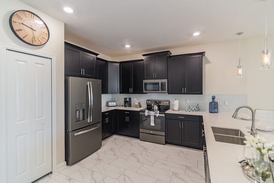 Full Kitchen