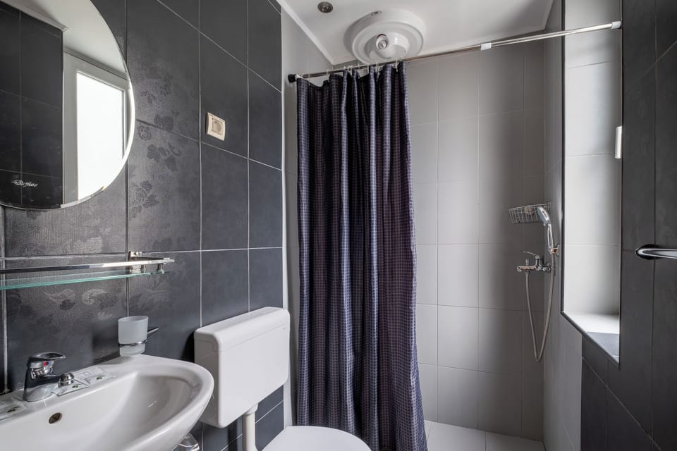 Selection Apartments & Rooms Bed and Breakfast in Belgrade