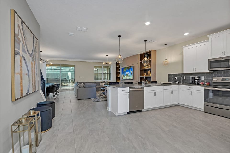 4568 Target Blvd_10.jpg