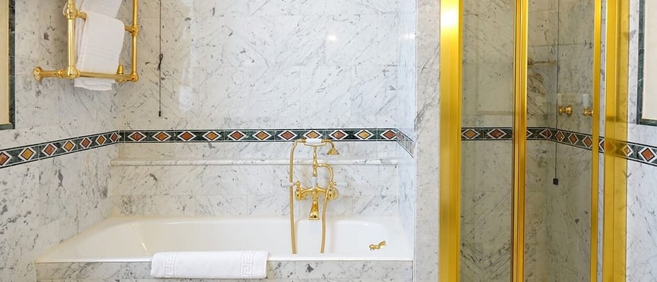 Superior Double or Twin Room | Bathroom | Separate tub and shower, deep soaking tub, hair dryer, slippers