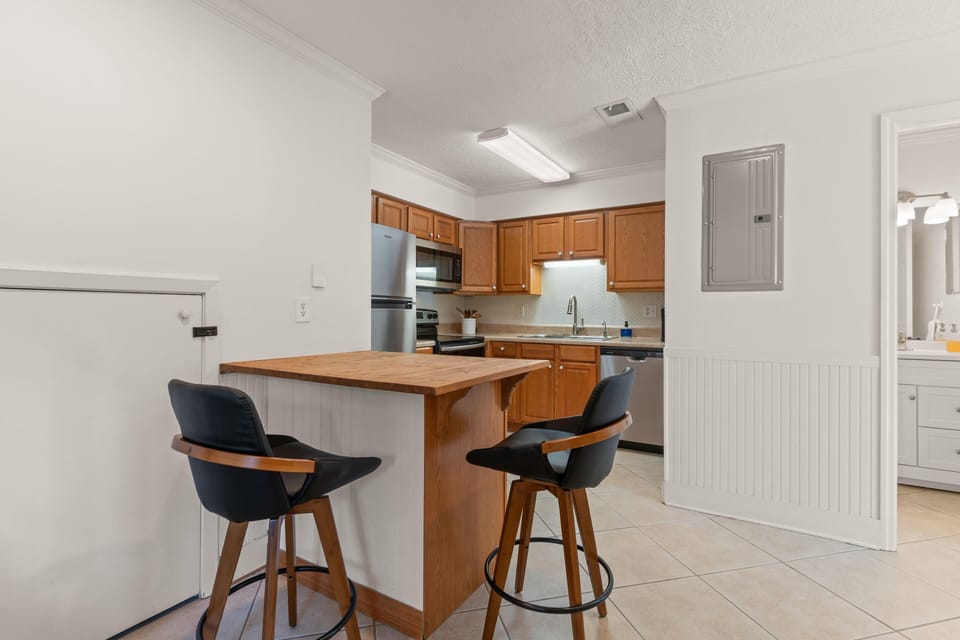 Inviting breakfast bar