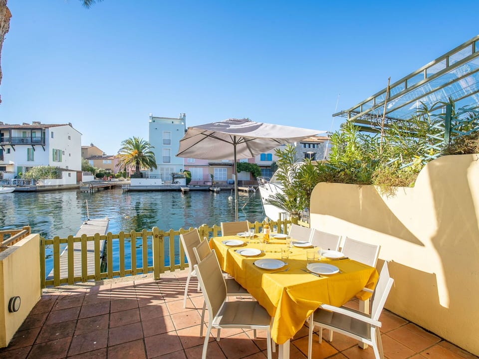 Sky, Water, Table, Property, Furniture, Building, Plant, Chair, Outdoor Furniture, Leisure