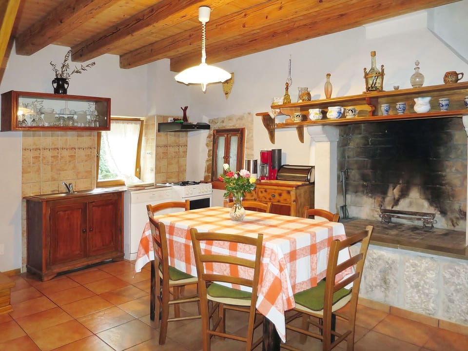 Room, Property, Furniture, Building, Dining Room, Interior Design, Floor, Ceiling, Table, Kitchen & Dining Room Table