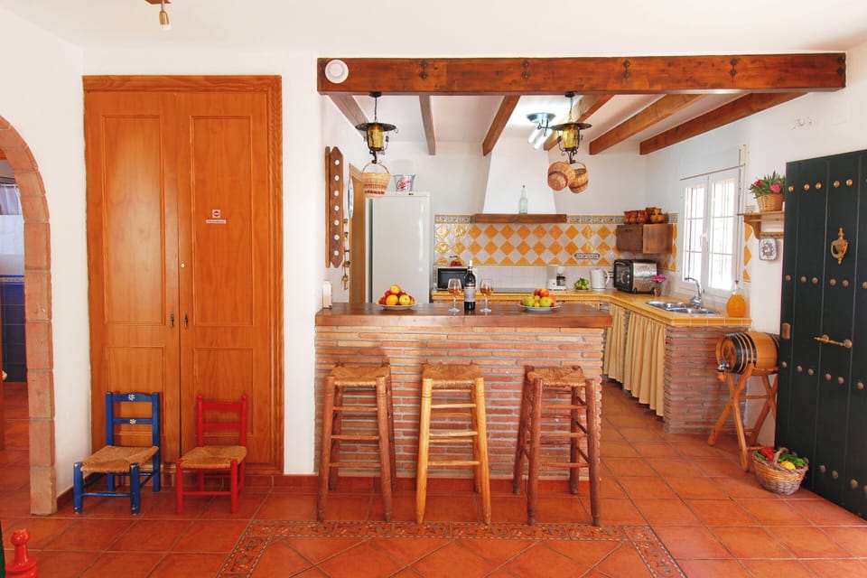 View from the livingroom into the kitchen.