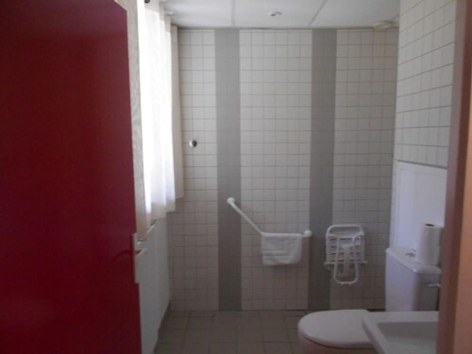 Quadruple Room | Bathroom | Shower, towels, soap