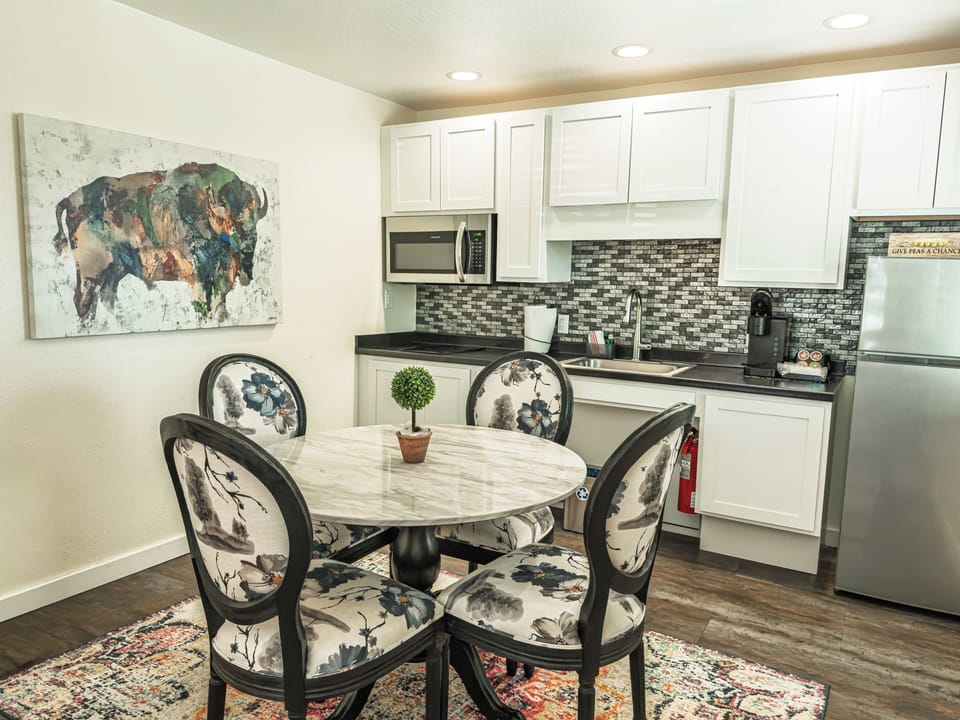 Standard Apartment, 1 Queen Bed, Accessible, Non Smoking (One Bedroom Bungalow) | Private kitchen | Mini-fridge, microwave, stovetop, coffee/tea maker