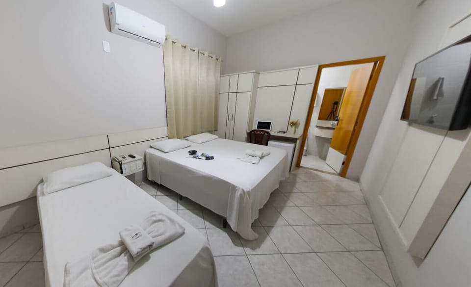Standard Room | Desk, free WiFi