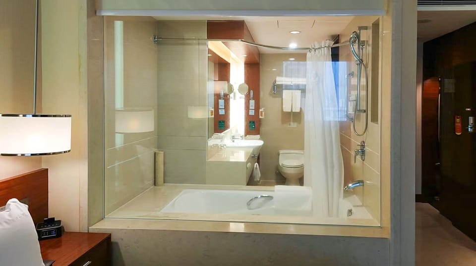 Separate tub and shower, deep soaking tub, rainfall showerhead