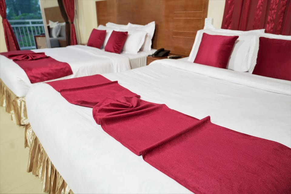 Family Room, 1 Bedroom, Private Bathroom | Egyptian cotton sheets, premium bedding, down comforters, pillowtop beds