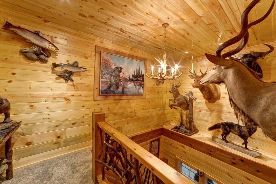 Upper Level Foyer