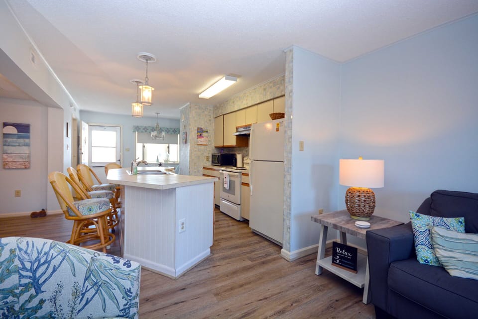 LIVING-AREA