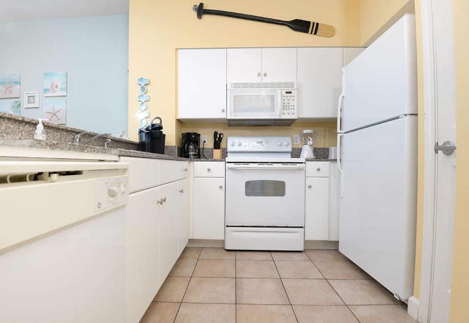 Full Kitchen