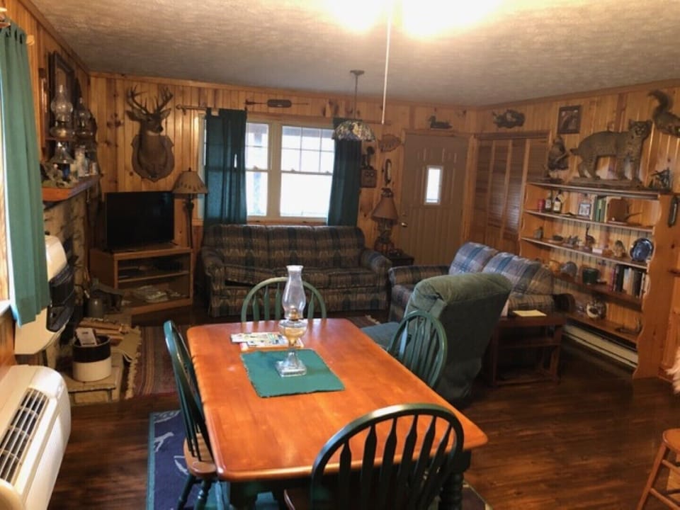dining area living room